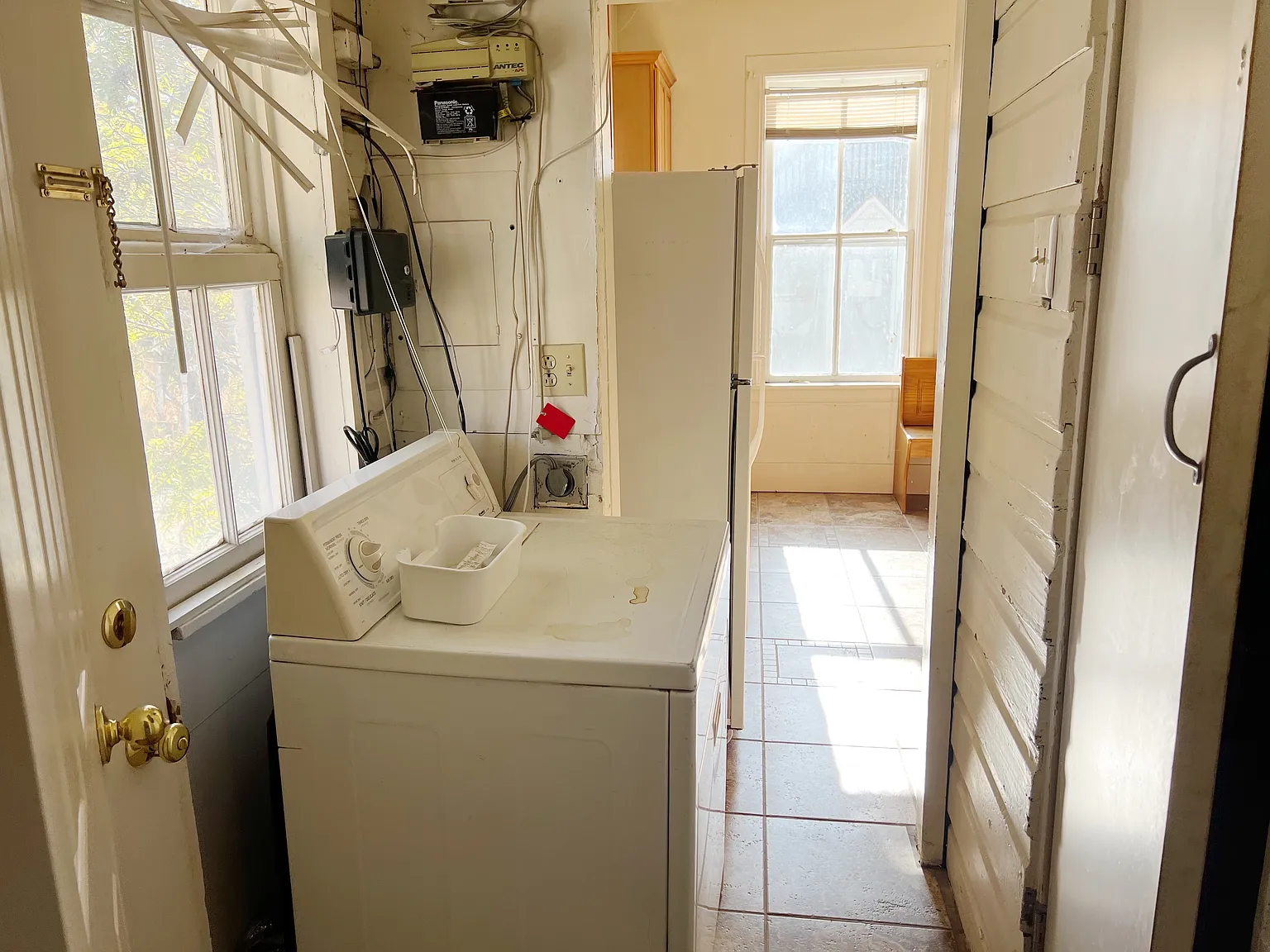 3 bed, 1110 sqft, $1,750 — Photo 4