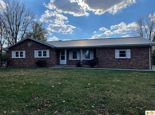 319 Dillon St, Columbia, KY 42728