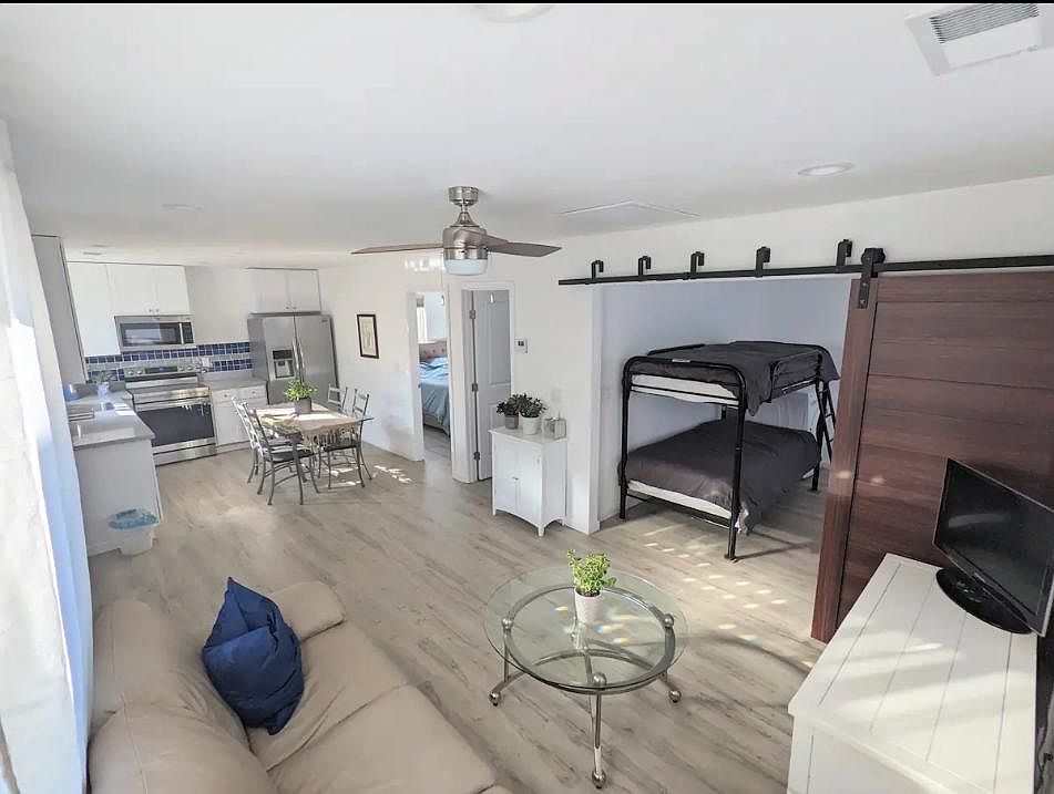 1st image of 2620 Barcells Ave