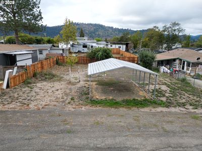271 SE Robinson St, Winston, OR, 97496