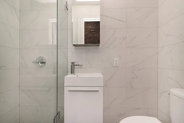 Rented by Bold New York | media 13