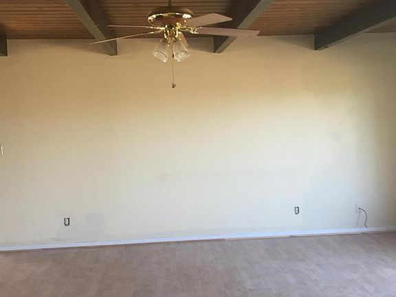 3rd image of 1084 Mustang Dr