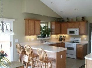 2174 Horseshoe Dr, Davison, MI 48423