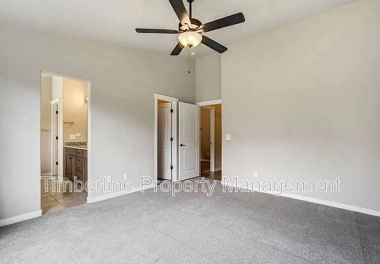 6348 Deco Dr — Photo 32