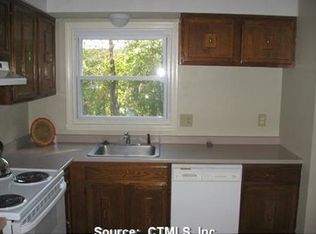 335 Dunfey Ln APT D, Windsor, CT 06095