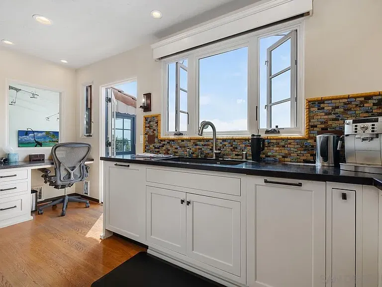 4111 Sunset Rd — Photo 15