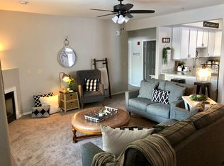 4242-5 Taylor Hbr E, Mount Pleasant, WI 53403