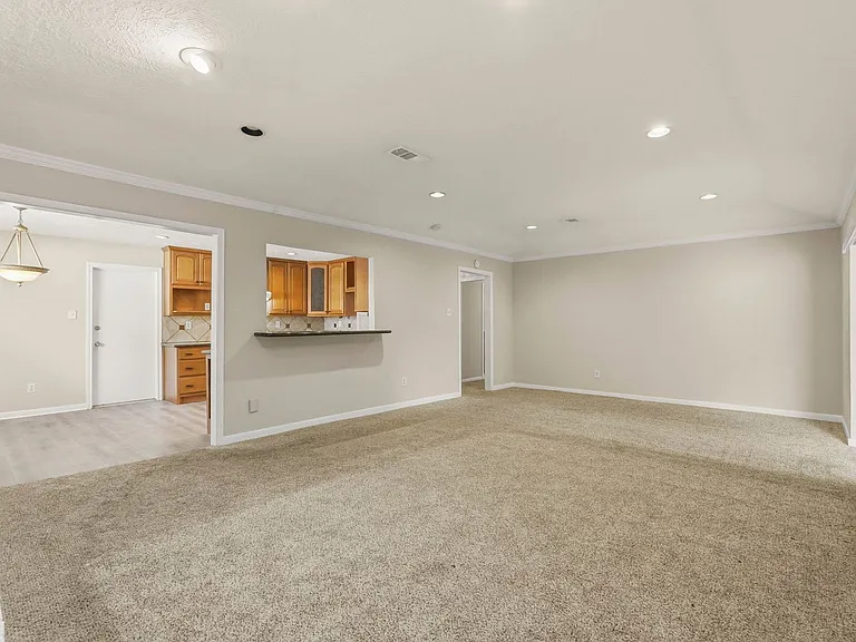 810 Sunnybrook Ln — Photo 12