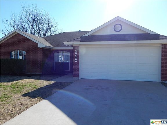 2nd image of 2710 Woodlands Dr