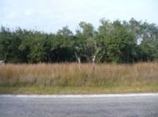 105 S Sierra Woods Dr, Rockport, TX 78382