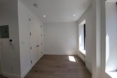 Rented by Plaza Real Estate Group