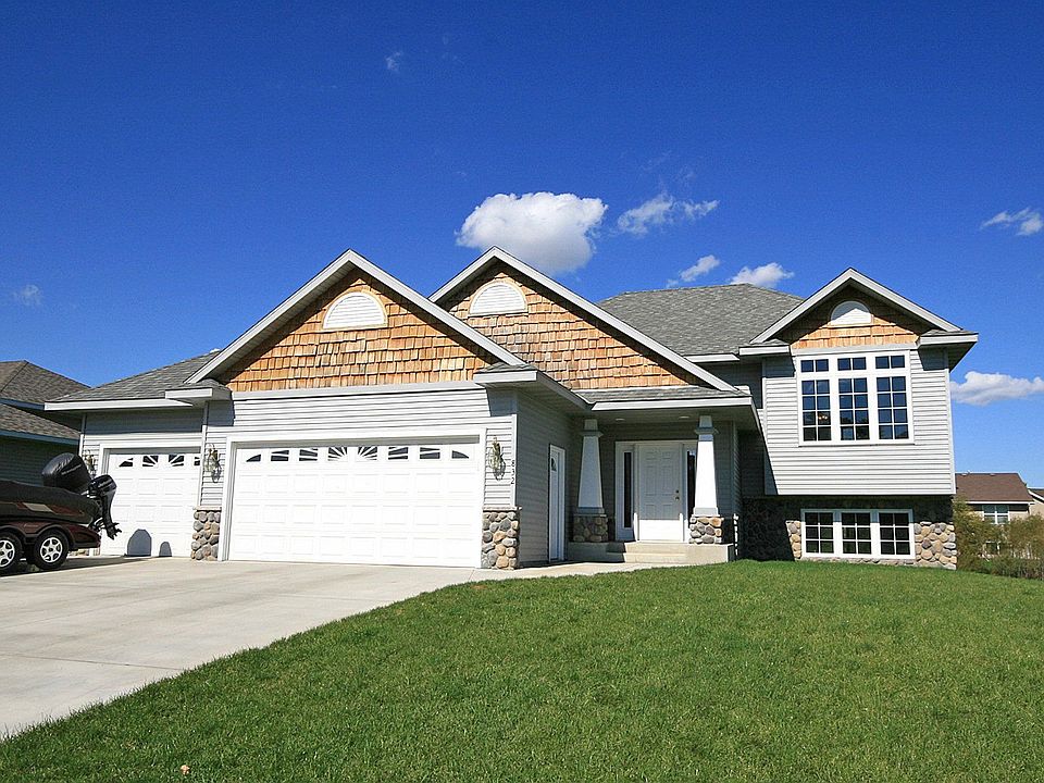 Front View of Home 