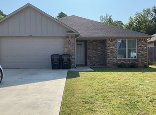 414 Myra Lynn Ln, Longview, TX 75605