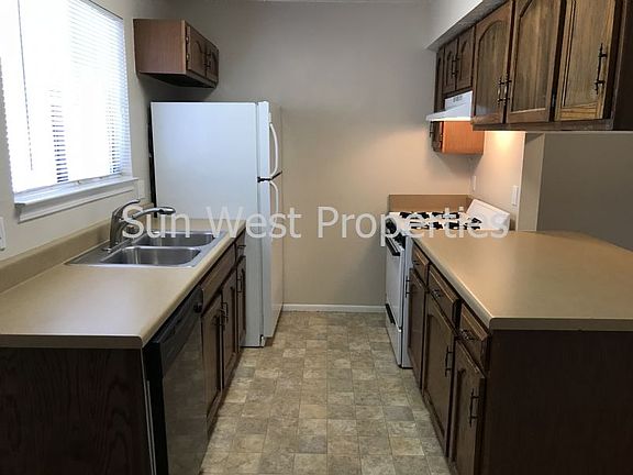 5th image of 322 N Court Ave APT 4