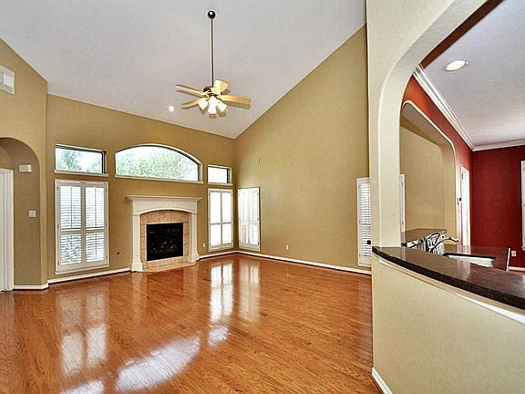 3rd image of 5506 Greenheath Ln