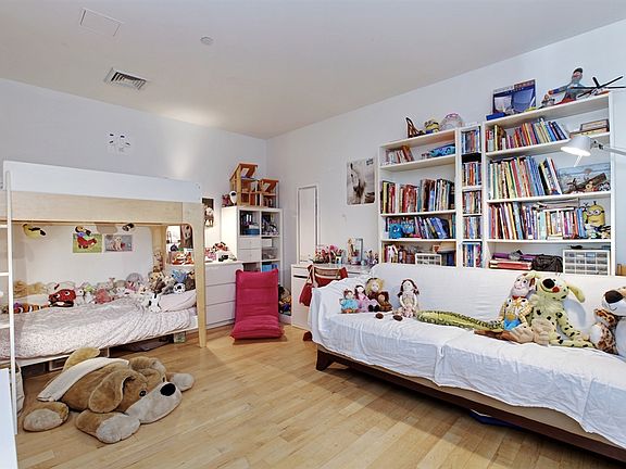 4th image of 15 Broad St APT 2306