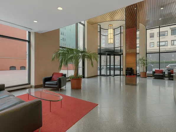 250 East 40th Street image 9 of 15