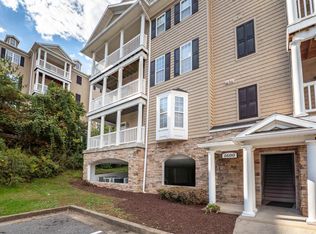 1612 Suncrest Vlg, Morgantown, WV 26505