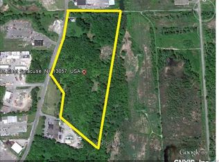 5890 Butternut Dr, East Syracuse, NY