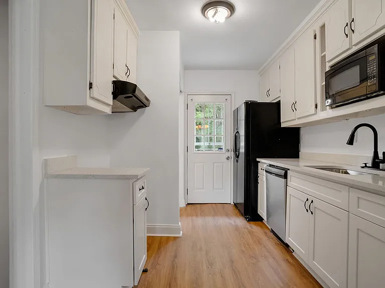 Kitchen (**Stove being replaced)