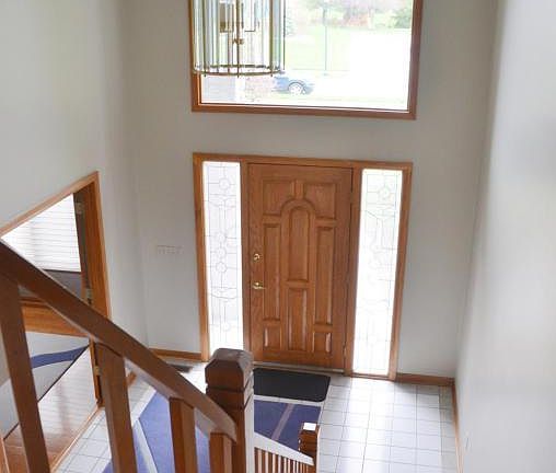 3rd image of 725 Southbluff Dr
