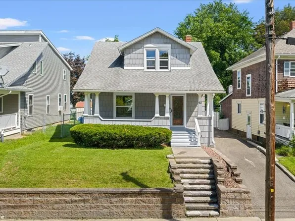 93 West St, Johnson City, NY 13790