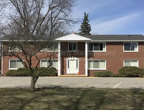 51611 Mound Rd #D Photo 1