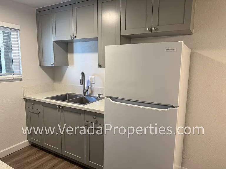 3744 Marlborough Ave #5 — Photo 2