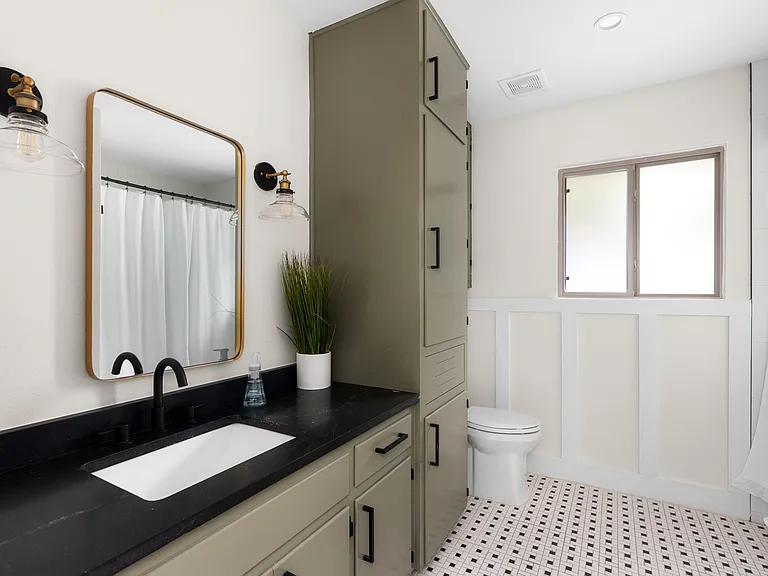 Hall Bathroom