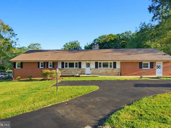 8715 Cherry Dr, Fairfax, VA 22031