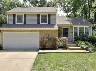 7635 Monrovia St, Lenexa, KS 66216