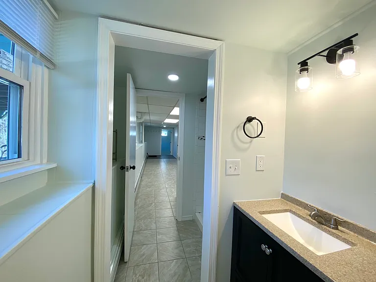 6 Williamsburg Dr — Photo 25