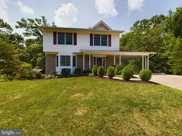 5118 Pommeroy Dr, Fairfax, VA 22032