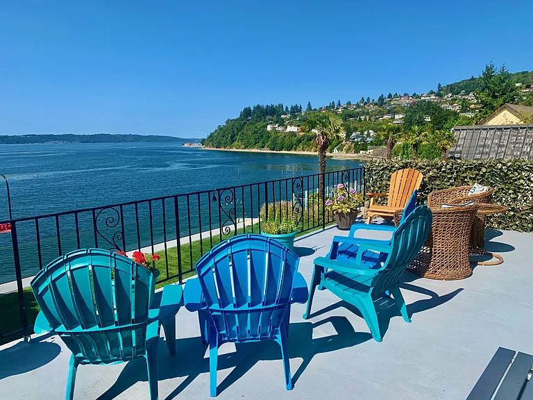 Private Deck/Patio