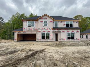 135 Legacy Ln, Hinesville, GA 31313