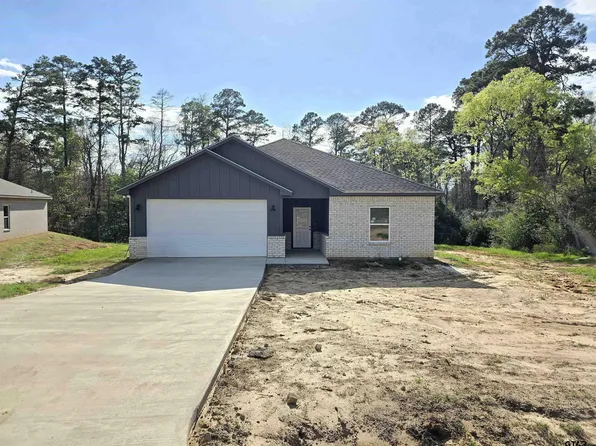 176 Twisted Oaks Dr, Rusk, TX 75785