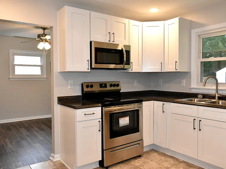 219 Woodhaven Rd — Photo 15