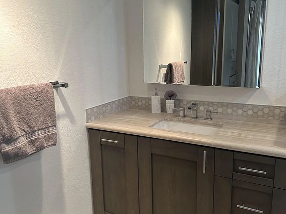 5th image of 3312 Caminito Eastbluff #3312-128