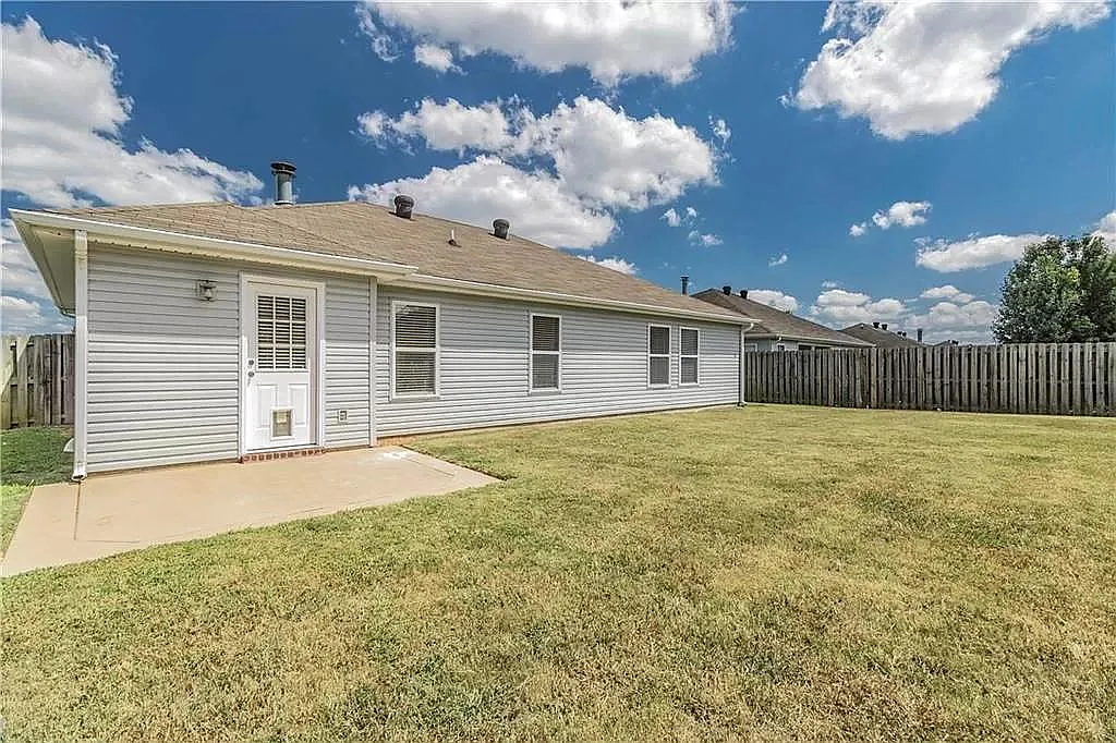4 bed, 1531 sqft, $1,745 — Photo 4