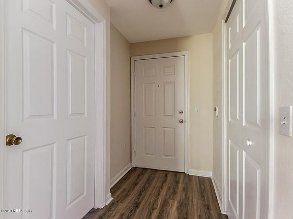 8550 Touchton Rd Unit 627-009-14-Foyer-M