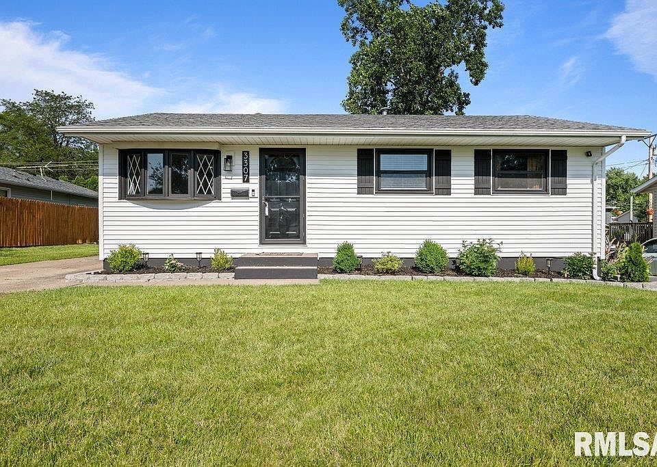 1st image of 3307 Clover Hills Dr