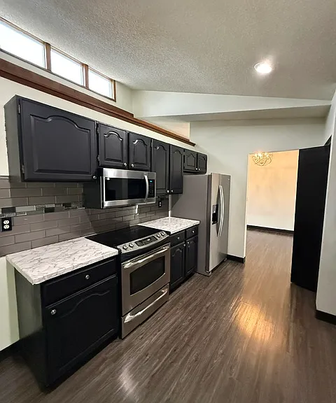 1715 S Ridgemont Dr — Photo 4