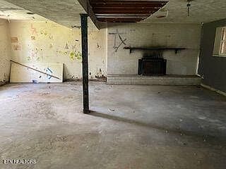 5th image of 112 Green Acres Rd