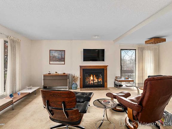 5th image of 1331 Cornell Ave SE