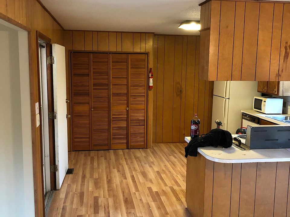 1st image of 1284 Lakeshore Dr