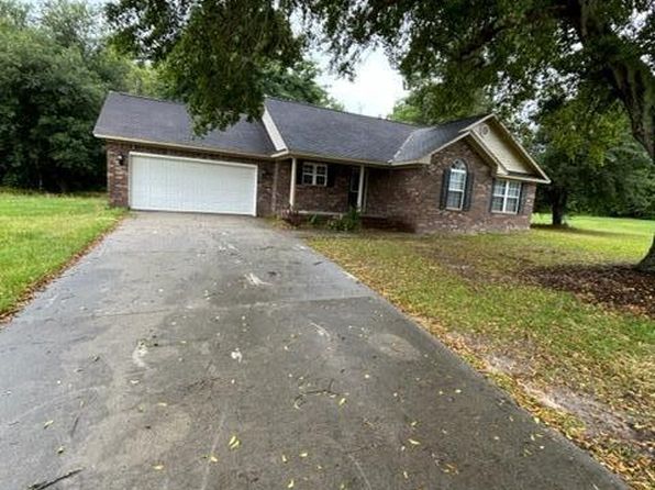 70 Mystic Ct
