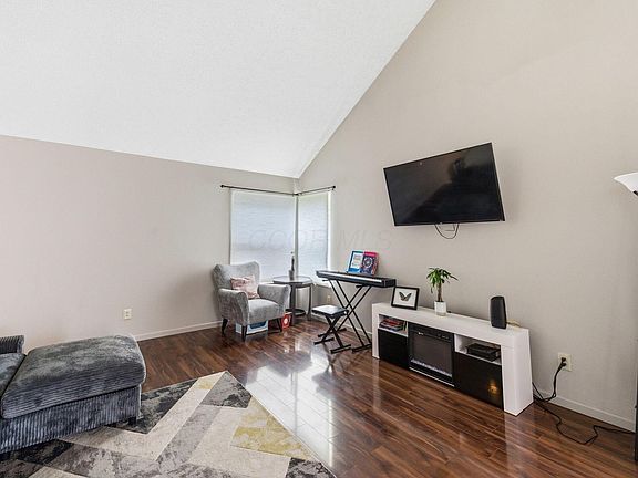 5th image of 2607 Northwold Rd