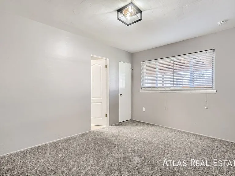 1620 Phoenix Ct — Photo 5
