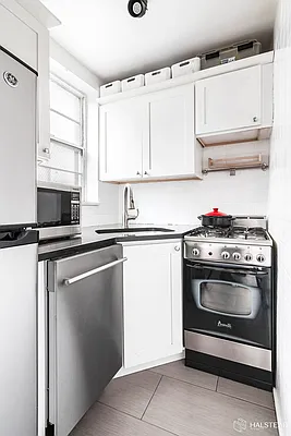 Rented by Halstead Real Estate | media 13