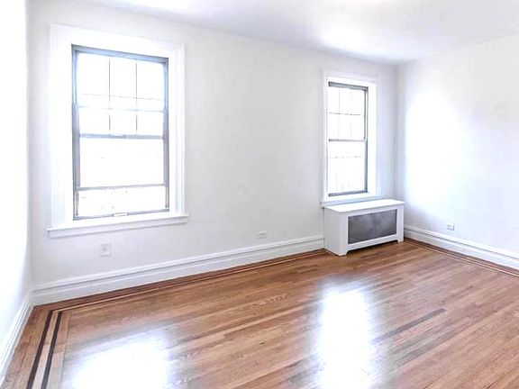 5th image of 15 E 9th St #4
